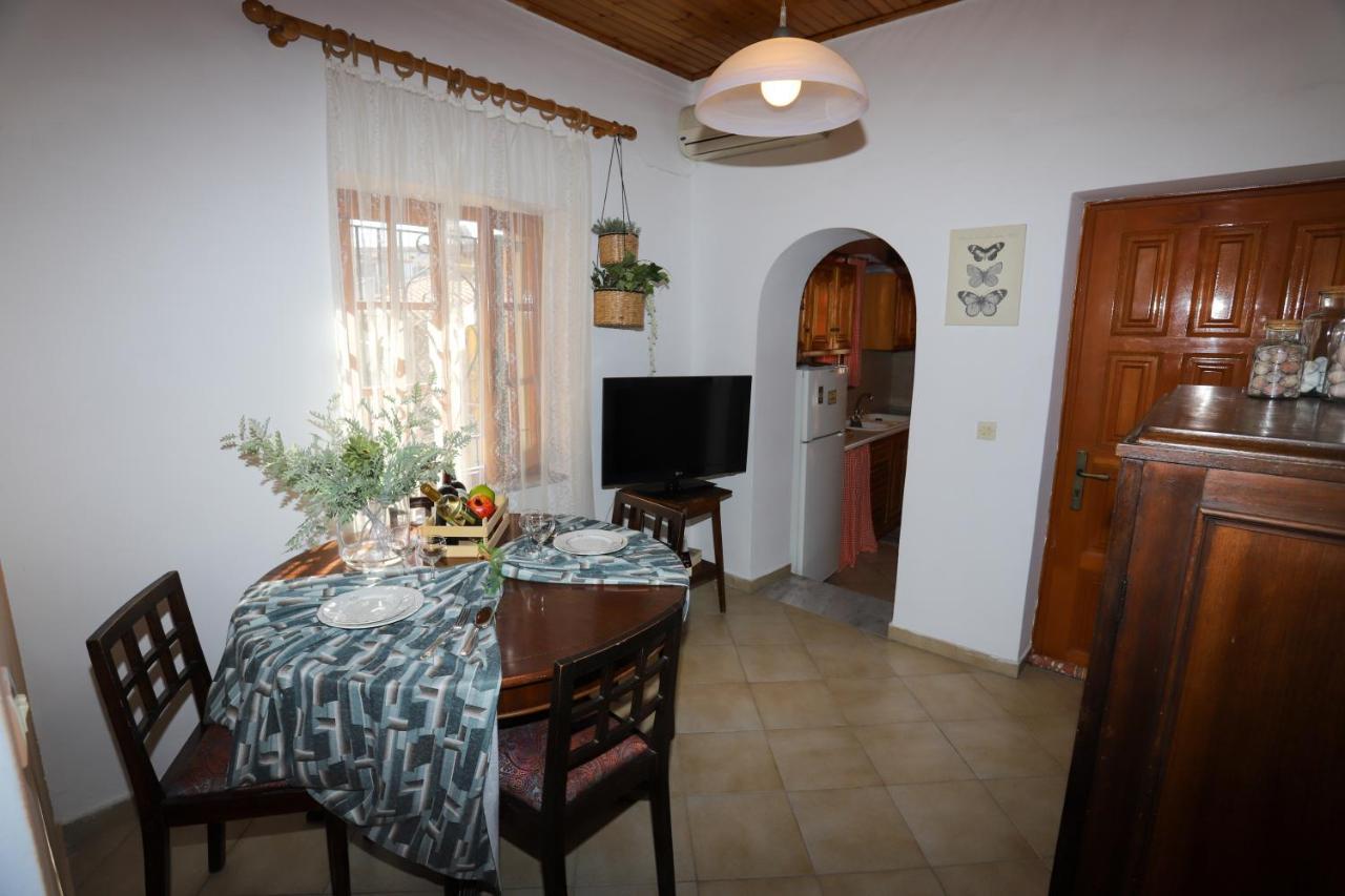 Family House At Corfu Town Leilighet Eksteriør bilde